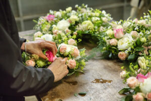 Coroa de flores para o Cemitério Parque dos Girassóis Parelheiros