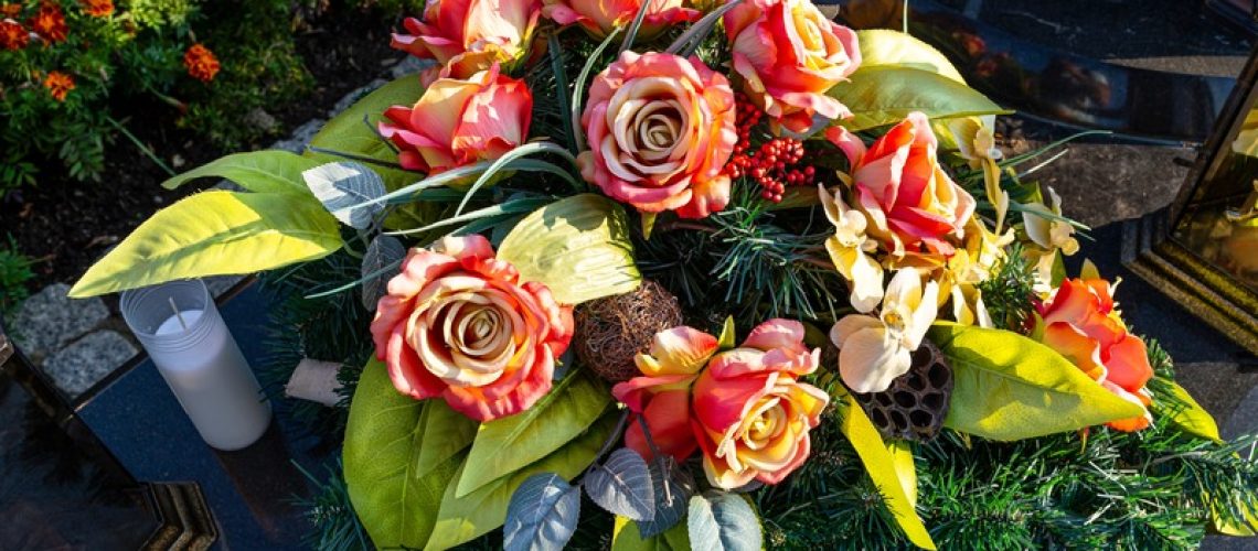 Coroa de Flores para o Cemitério Gethsêmani Morumbi - Praça da Ressurreição