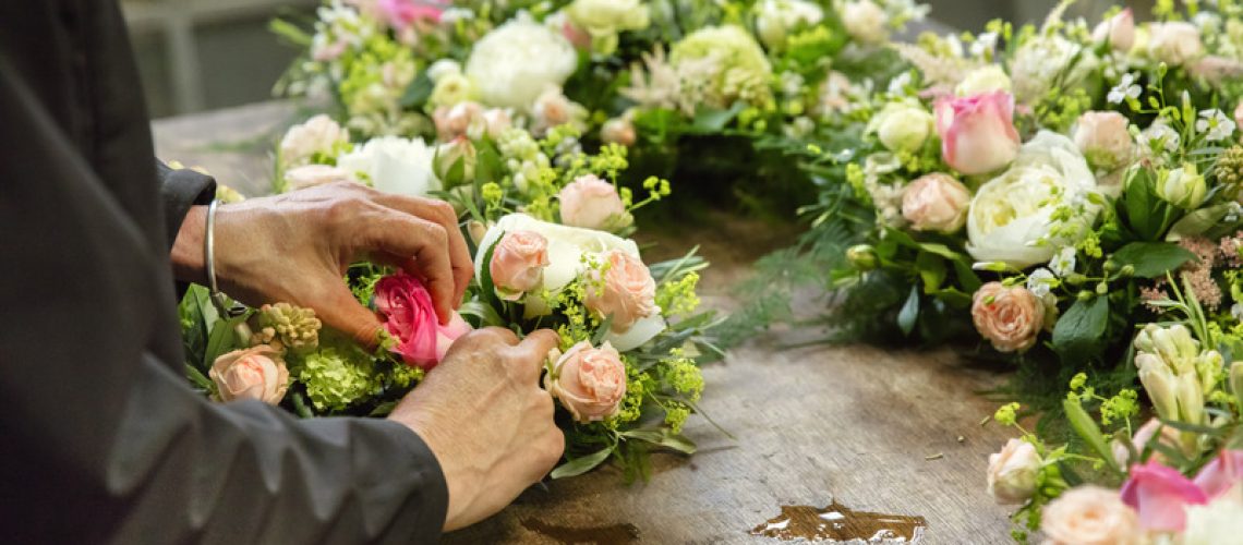 Coroa de flores para o Cemitério Parque dos Girassóis Parelheiros